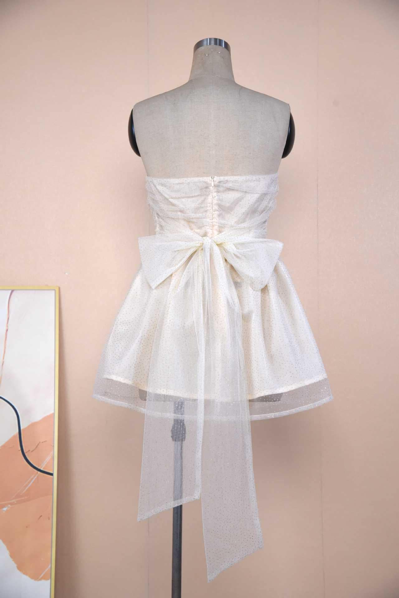 Modest Off-Shoulder Dress with Delicate Lace - Perfect for Weddings, Parties and Cocktails, Mini Dress with Mesh and Bow Back