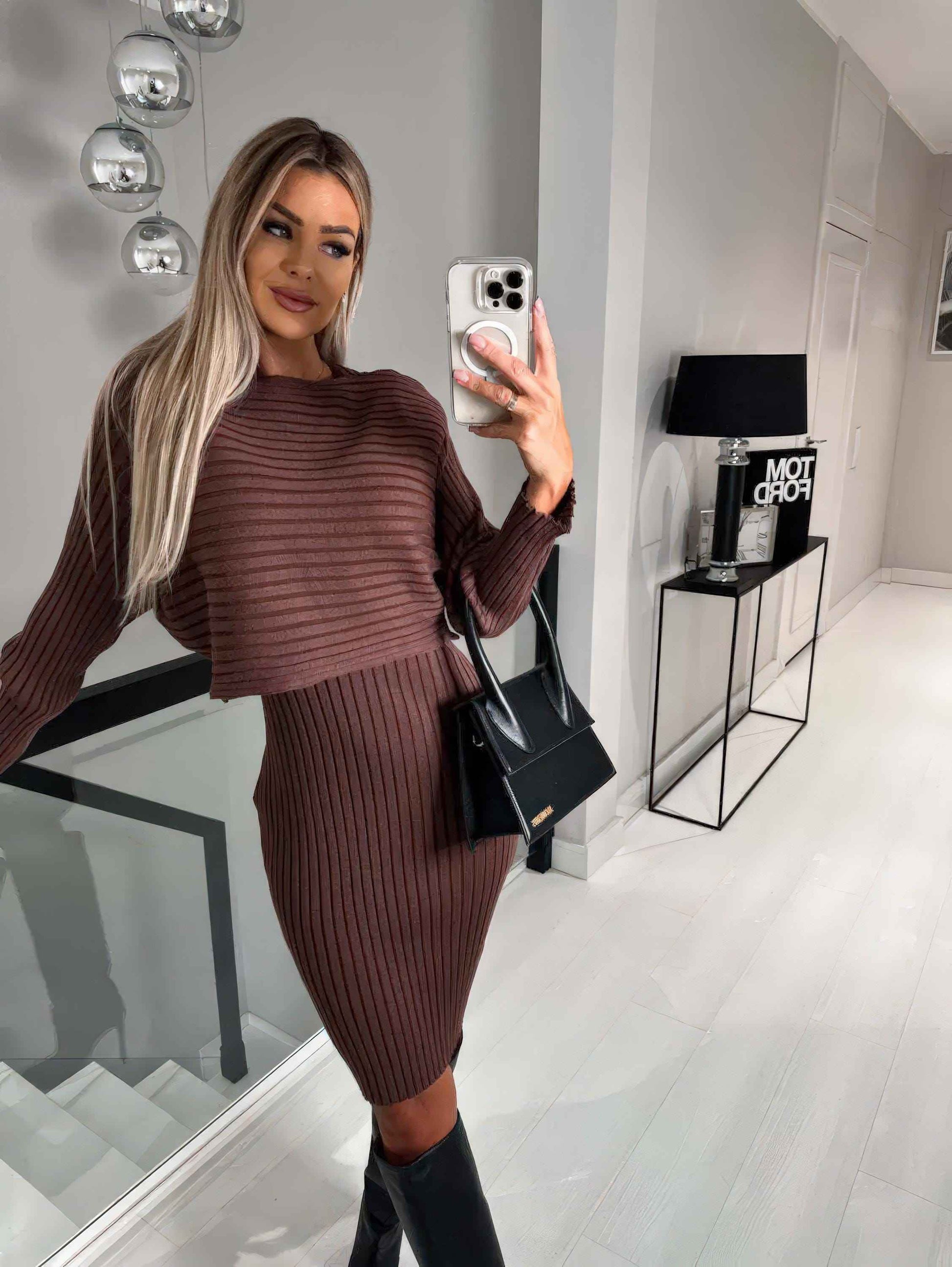 Modern Matching Ensemble: Long Sleeve Top + Suspender Skirt